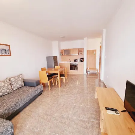 Modern 1bd At Watermill Complex 3*