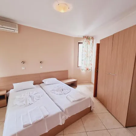 Apartmanhotel Modern 1bd At Watermill Complex Szveti Vlasz