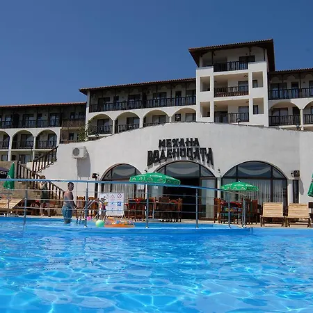 Modern 1bd At Watermill Complex Apartmanhotel