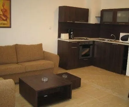 Modern 1bd At Watermill Complex 3* Szveti Vlasz