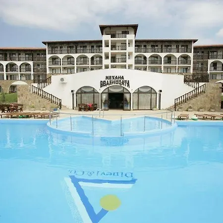 Modern 1bd At Watermill Complex Apartmanhotel