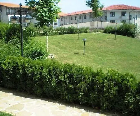 Apartmanhotel Modern 1bd At Watermill Complex